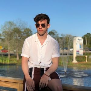 Meet your Posher, Alex